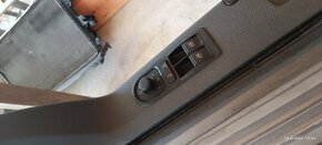 VW T5.1 - přední levé a pravé dveře a jiné - 2