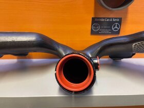 Repasujeme sací potrubí pro vozidla Mercedes-Benz - 2