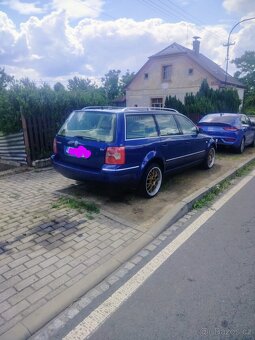 VW Passat 2.3 v5 - 2