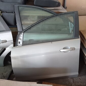 Prodám dveře na Ford Focus 3 combi - 2