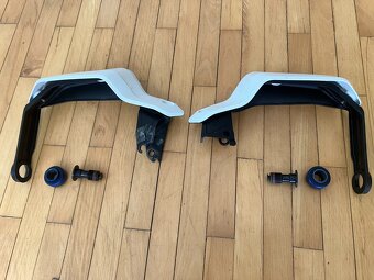 Blaster Honda Africa Twin 1100 (kryty rukou) - 2