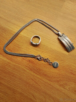 různé šperky a doplňky - 2