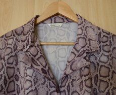 DÁMSKÁ HALENKA S HADÍM VZOREM - CHLADIVÝ MATERIÁL - 2