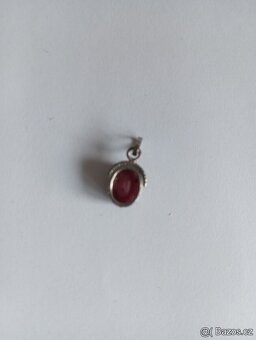 přívěsek s rubínem ve stříbře (Ag) - 2