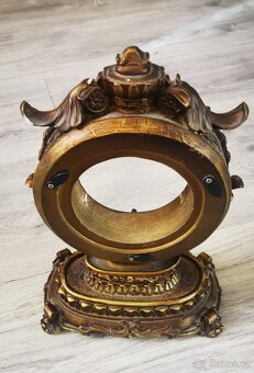 Starožitný stojan - 2