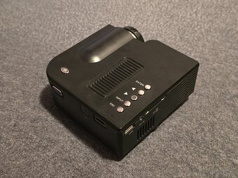 HD mini projector - 2