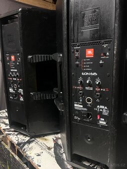Zvuková aparatura JBL EON 615 - 2
