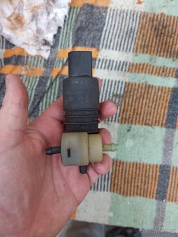 Prodám čerpadlo pro ostřikovače Fabia 1 - 2