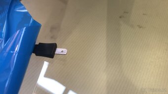 Jaguar XK X150 nové čelní okno - 2