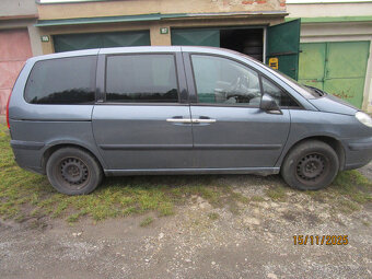 Peugeot 807  2,2 HDI... - 2