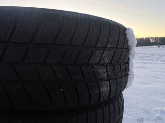 Zimní pneu 205/55 r16 sada. - 2