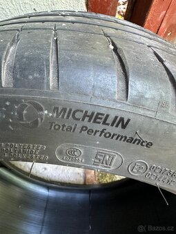 19" 275/35/19 100Y Michelin Pilot Sport 4S - 2