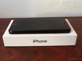iPhone SE 2020 - 2
