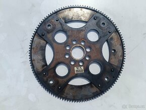 Setrvačník BMW E90/E91 E60/E61 E65 E83 E53 E70/E71 E63/E64 - 2