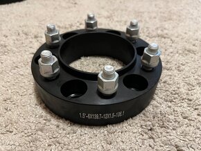 Rozšiřovací podložky Toyota šířka 32 a 38mm - 2