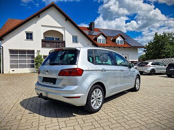 VW Sportsvan 1,6 TDi jen 147tkm Vyhř sed Park senz - 2