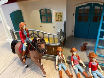 Schleich stáj - 2