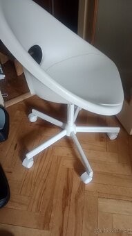 Židle na kolečkách - 2