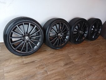 TOP letní Turini r18 Škoda Octavia 3 - 2