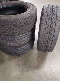 Prodám pneu 235/65 R 16C - 2