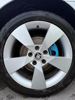 Alu kola Octavia 3 - 2