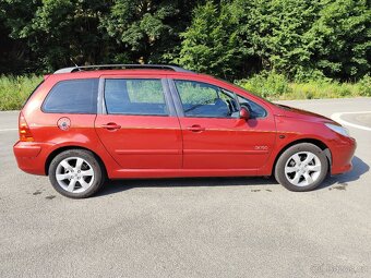 Peugeot 307 kombi 1,6 benzín - 2