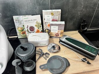 Thermomix TM6 + příslušenství - 2