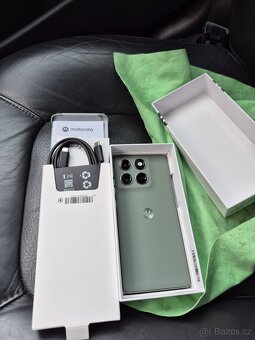 Motorola edge 60 Pro 12GB/512GB - 2
