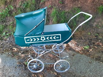 Prodám starý dětský kočárek Liberta - 2