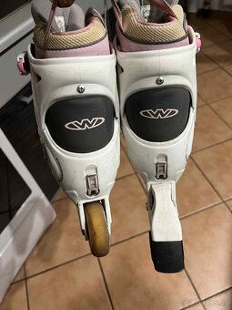 Kolečkové dámské brusle - posuvné vel. 40 41 42 43 - 2