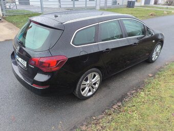 Opel Astra 1,6 T kombi - 2