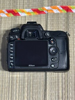 Nikon D700 s příslušenstvím - 2