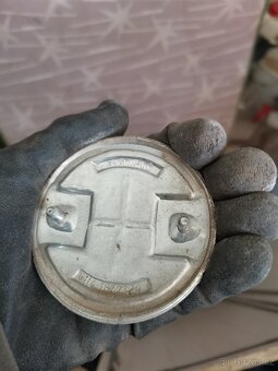 BMW logo znak e39/e46 na přední kapotu - 2