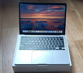 MacBook Air 13" 2020, 8GB, 512GB SSD - 2