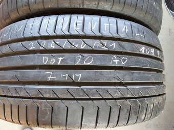 285/40 r21 Continental. - 2