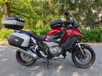 Honda VFR 1200X Crosstourer - TOP výbava - po servise - 2