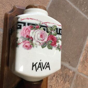 Porcelánový mlýnek na kávu na zeď - nástěnný kafemlýnek - 2