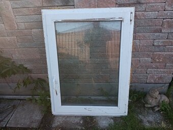 Plastové okno 91x120 - 2