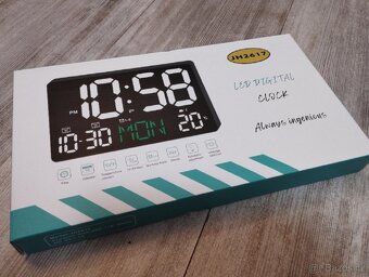 LED hodiny "multifunkční" (27x17) - 2