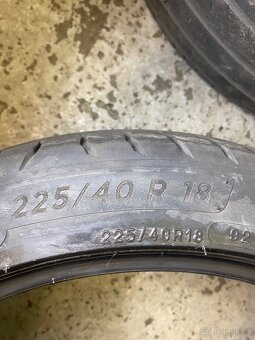 225/40R18 Michelin - 2