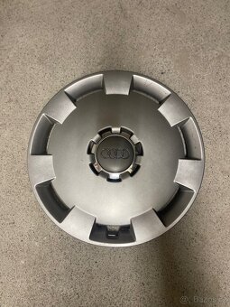 Prodám 4x poklice R16 Audi - 2