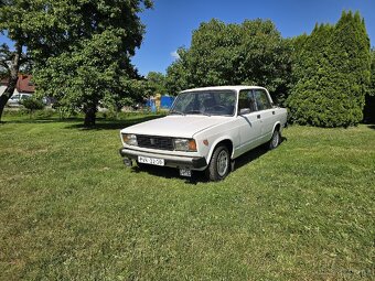 LADA VAZ 2105 Žigulik - 2