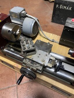Modelářský soustruh - 2