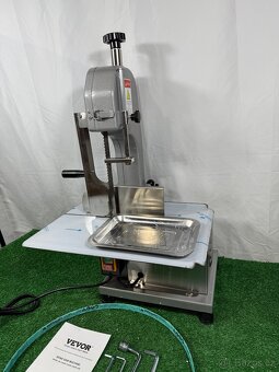 Elektrická pásová pila na maso 650W - 2