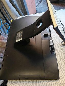 Dell OptiPlex 7440 All-in-One – i5-6500 bez disku funkční - 2