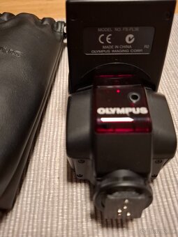 Blesk Olympus FL-36, jako nový - 2