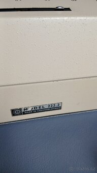 Psací stroj s kufrem Consul 222.2 - 2