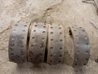 Brzdové pakny vlek 5t - 2