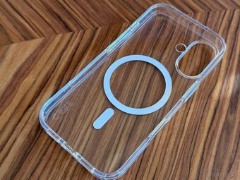 Kryt na iPhone 16 - 2