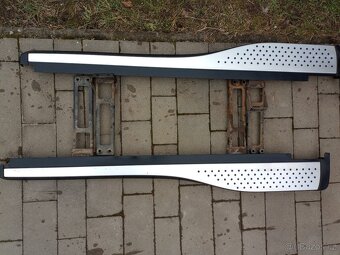 Predám bočné nášľapy na Honda crv - 2